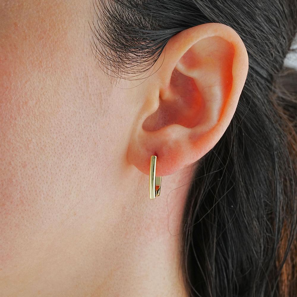 Maral 14 ayar altın rengi düz dikdörtgen model küpe 