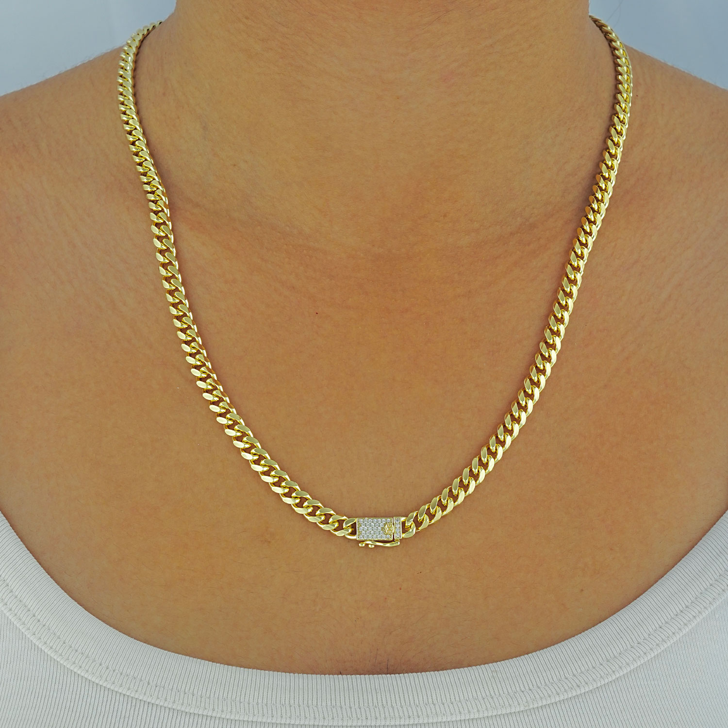 Maral 14 ayar altın rengi ince gurmet kilitli kolye