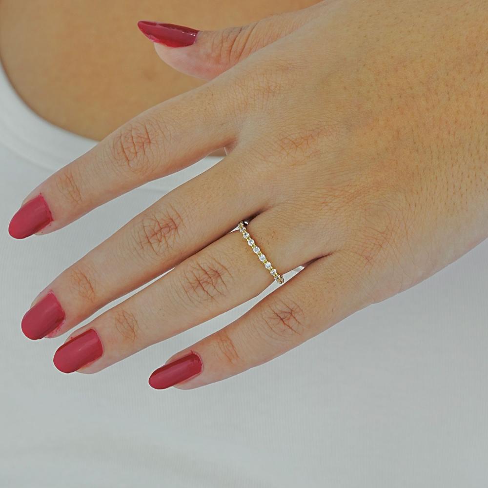 Maral 14 ayar altın rengi kare minik taşlı yüzük