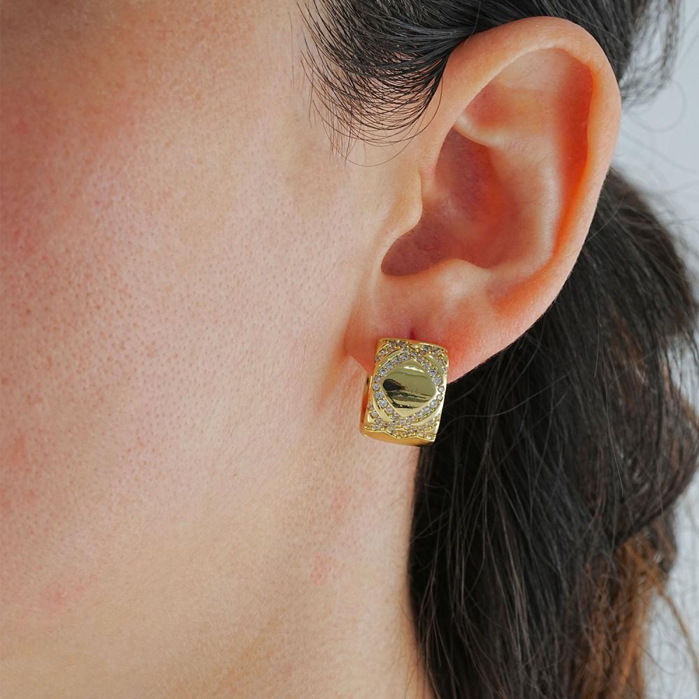 Maral 14 ayar altın rengi nova taşlı halka küpe