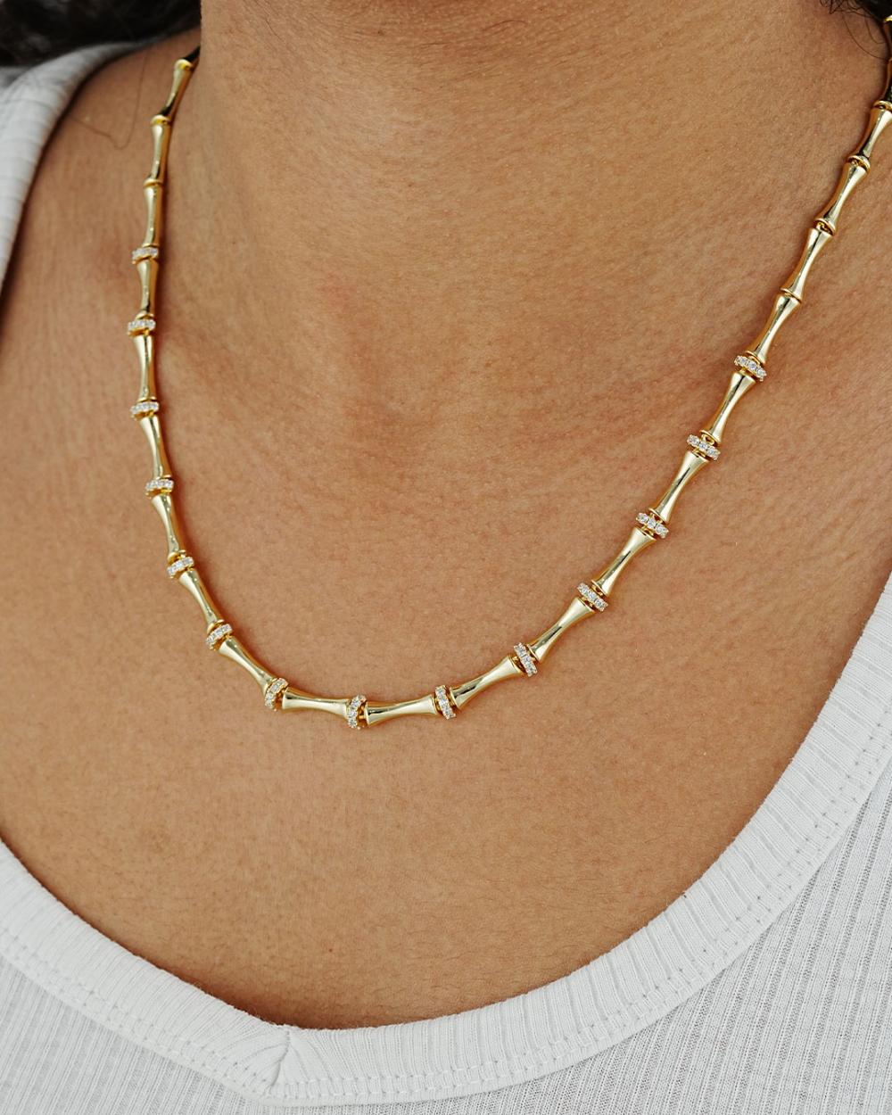 Maral 14 ayar altın rengi taşlı kemik kolye