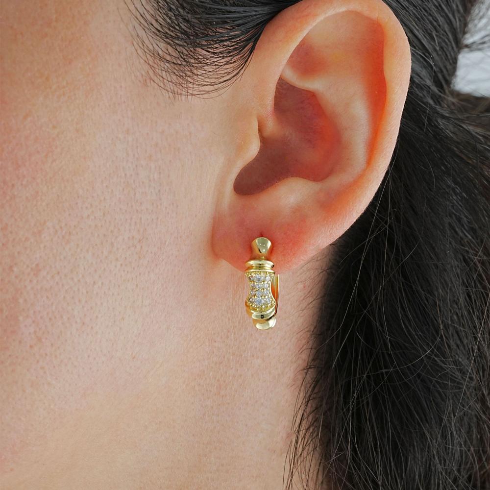 Maral 14 ayar altın rengi zarefette taşlı halka küpe